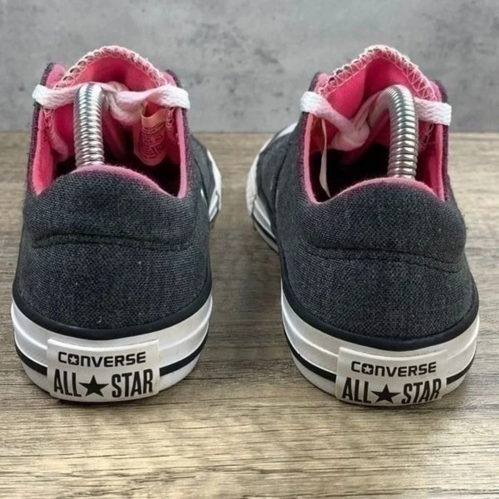 Converse Chuck Taylor All Star~Youth Girl's‎ Sneakers~Gray/Pink Insoles~Size 2